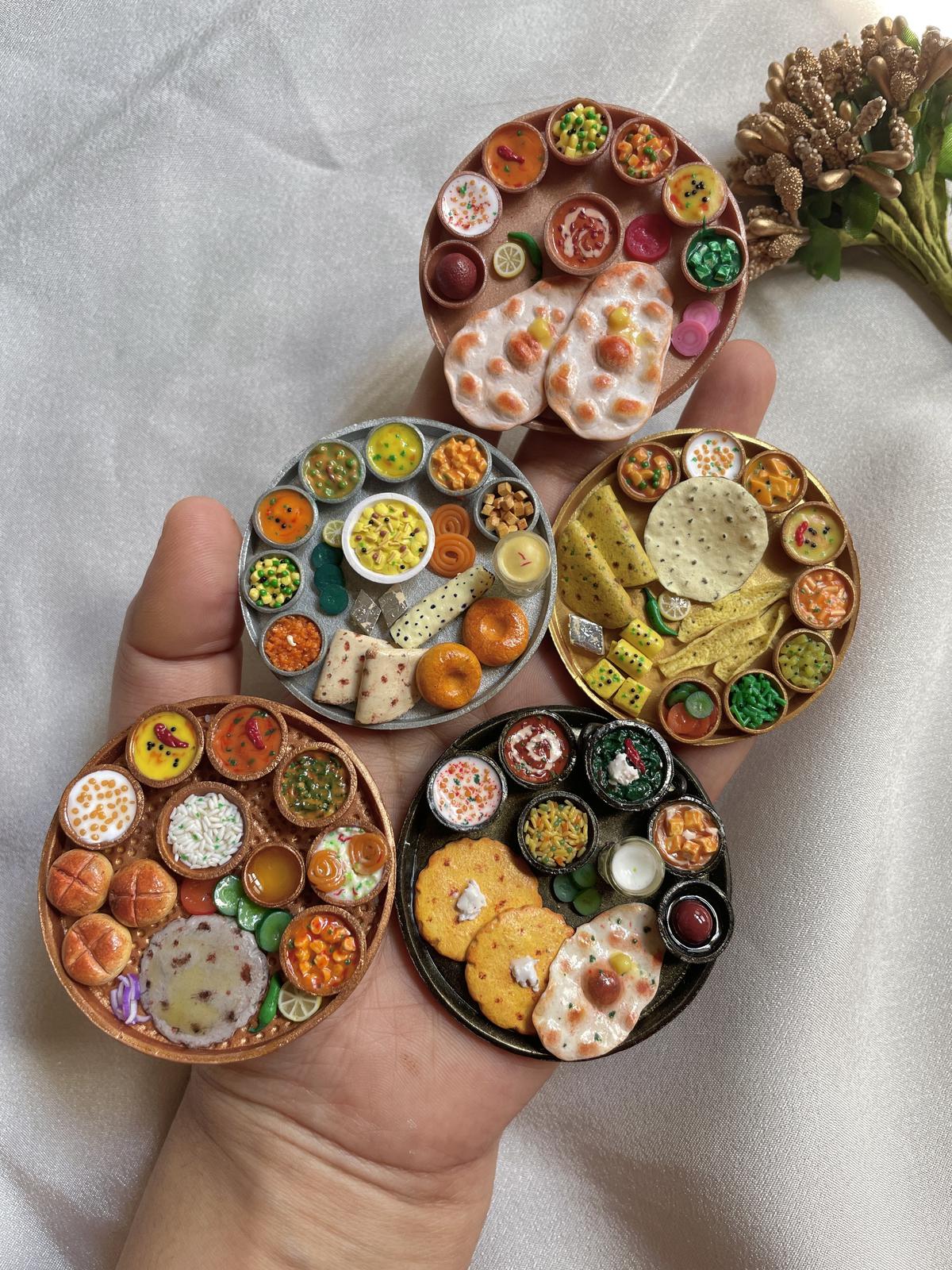 Miniature food platters by Hello Miniverse