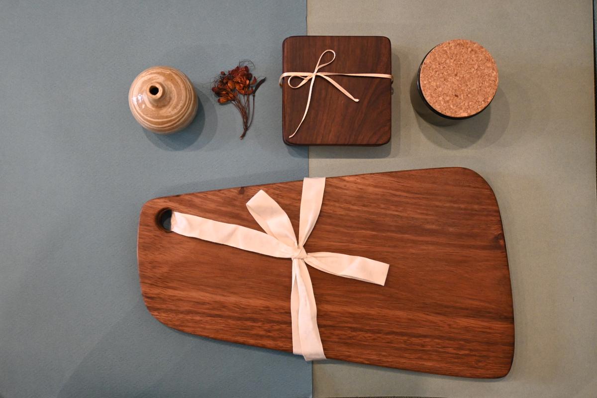 The rosewood palette and coasters at AxWC Objects 