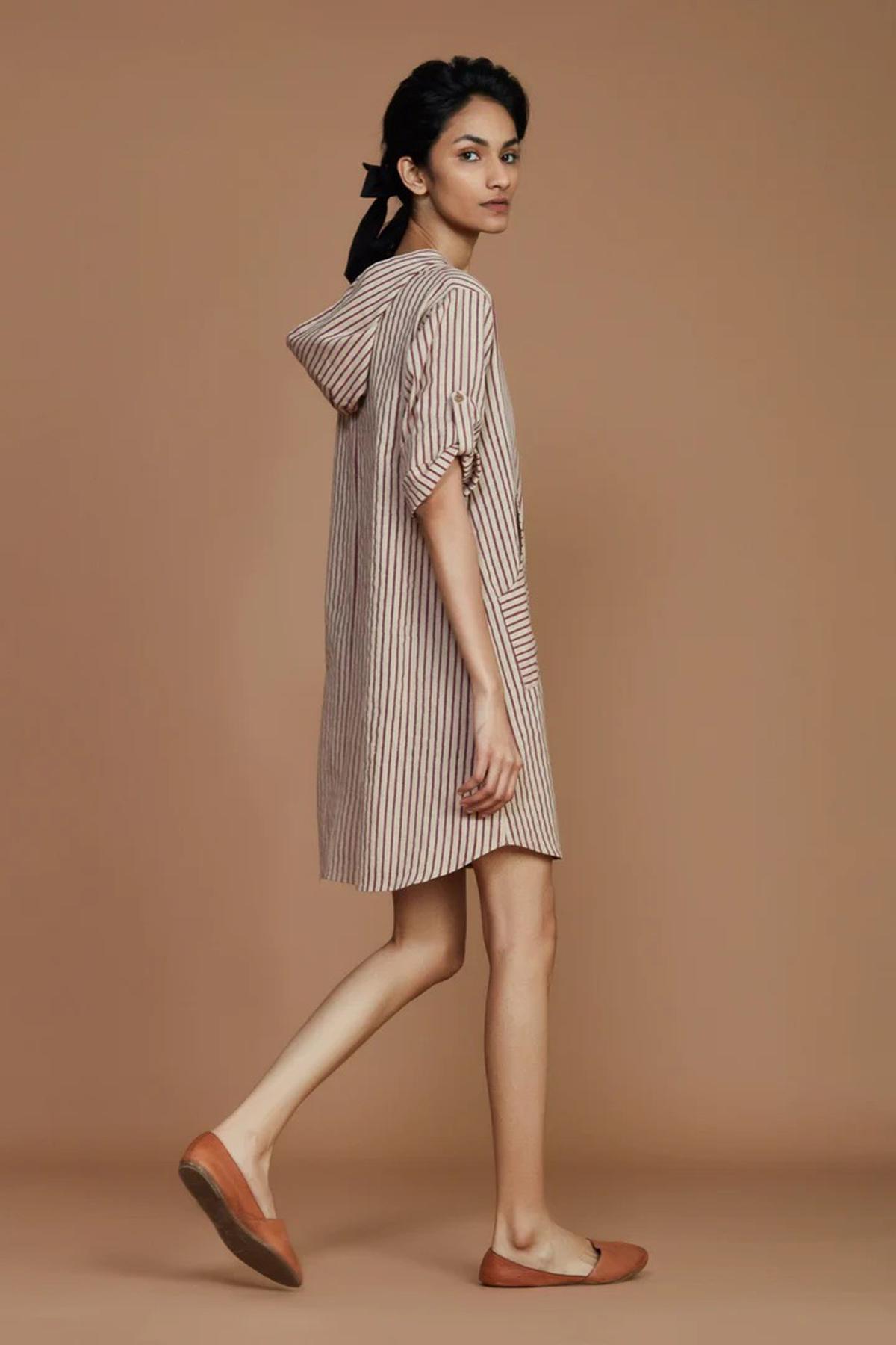Label Mati’s sporty version of the hooded dress 