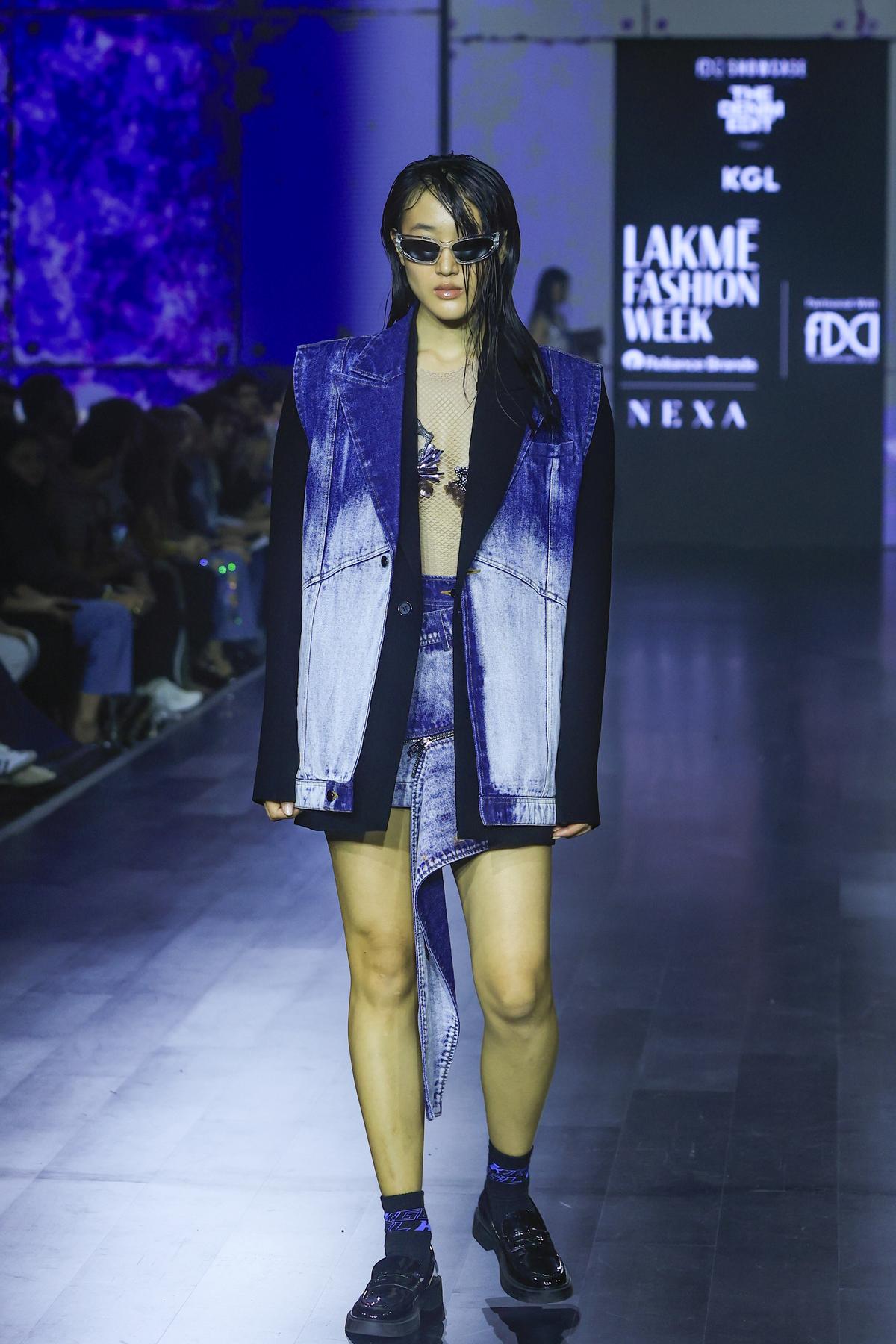 Model walks the ramp during KGL show at the Lakme Fashion Week 2024 