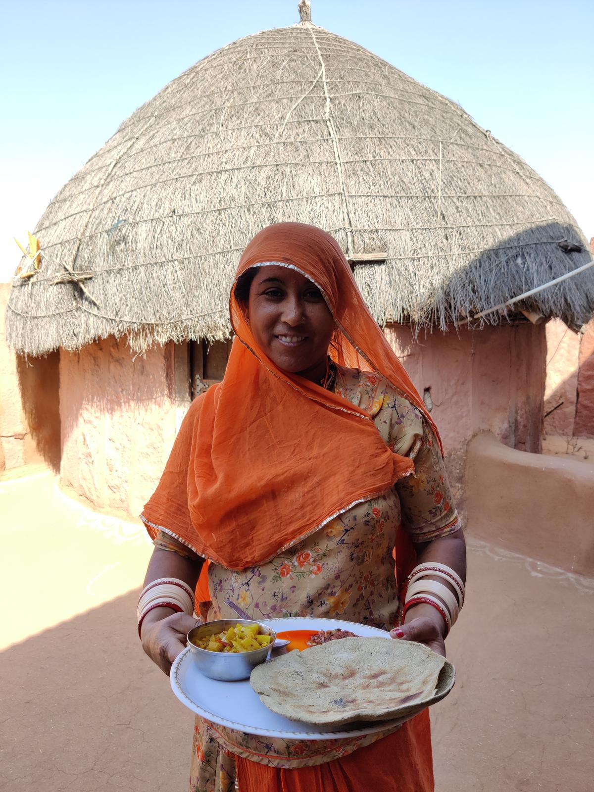 A meal in a Rajasthani village courtesy Villageways