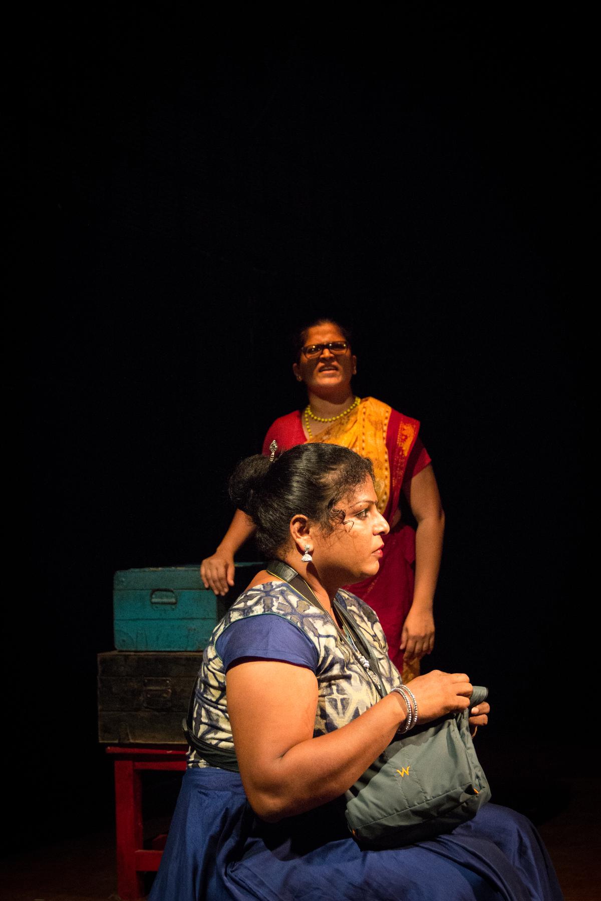 A previous performance of artist Somia A previous performance of artist Somia