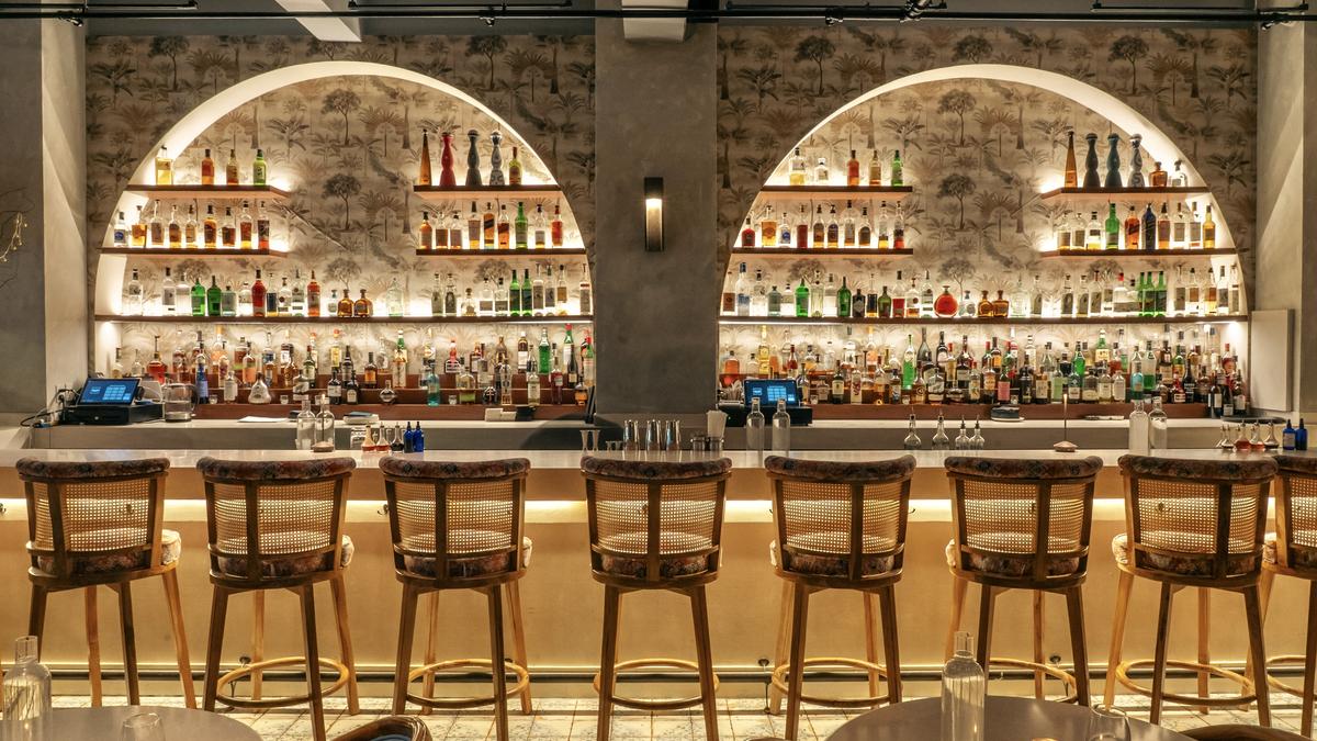 मैनहट्टन का नया हॉट INDN बार: बटर चिकन कॉकटेल, कीमा पाव, ज़ीरो किड्स मैनहट्टन का नया हॉट INDN बार: बटर चिकन कॉकटेल, कीमा पाव, ज़ीरो किड्स