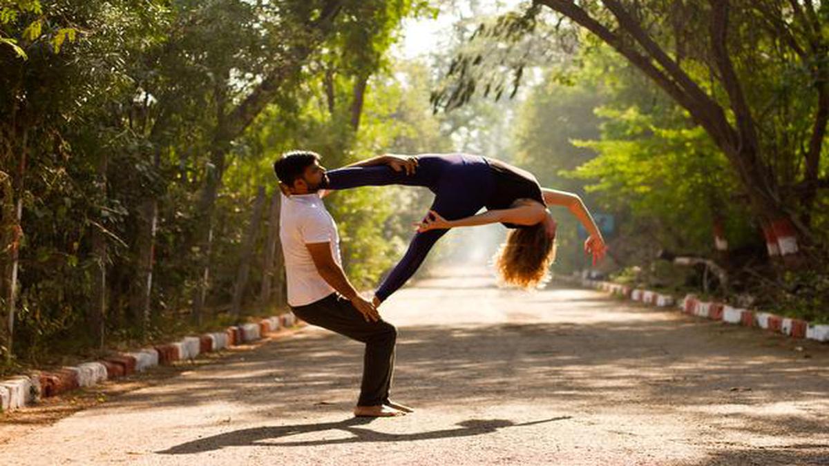 Buddying up through Acro Yoga in Delhi - The Hindu