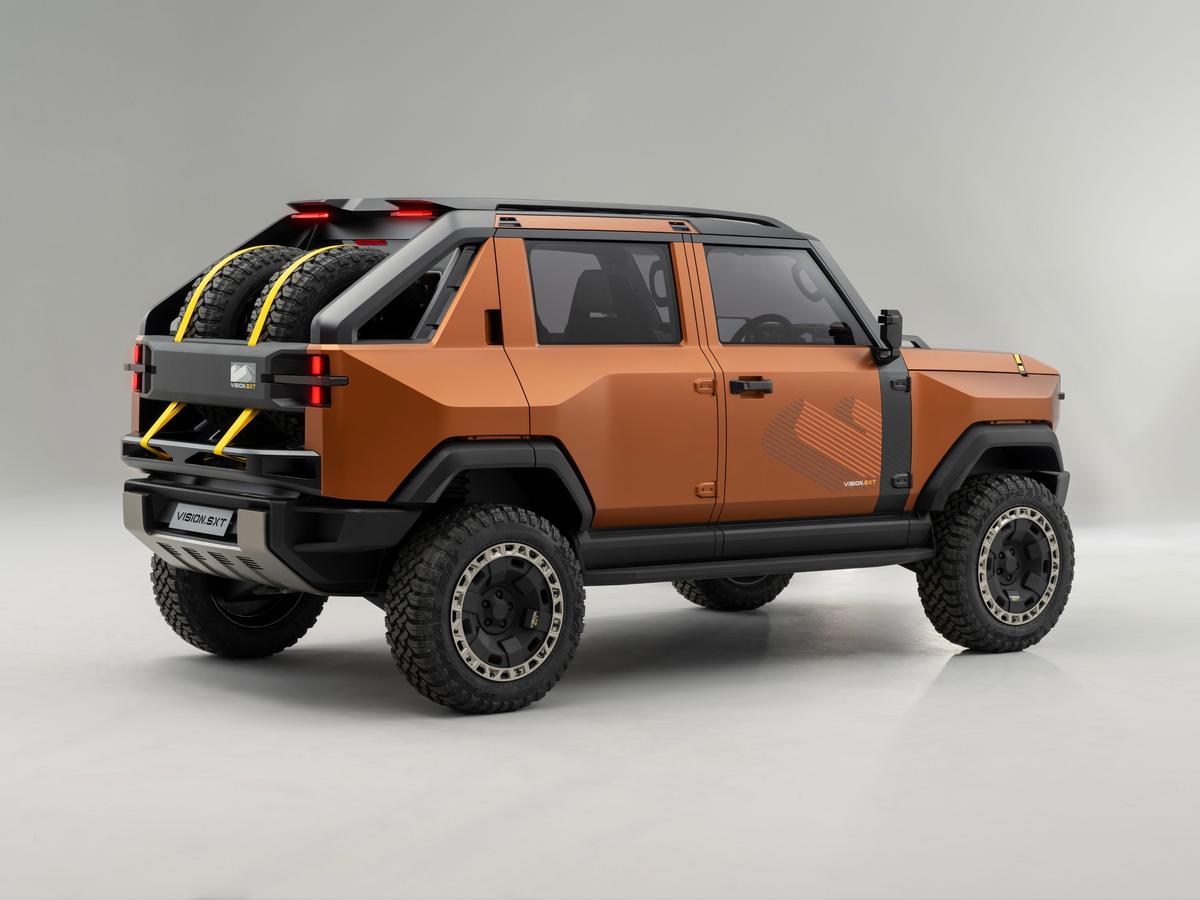 Vision SXT — A Thar with a wild side — chopped into an open-bed sports-UTE that feels more California surf than Colaba street.