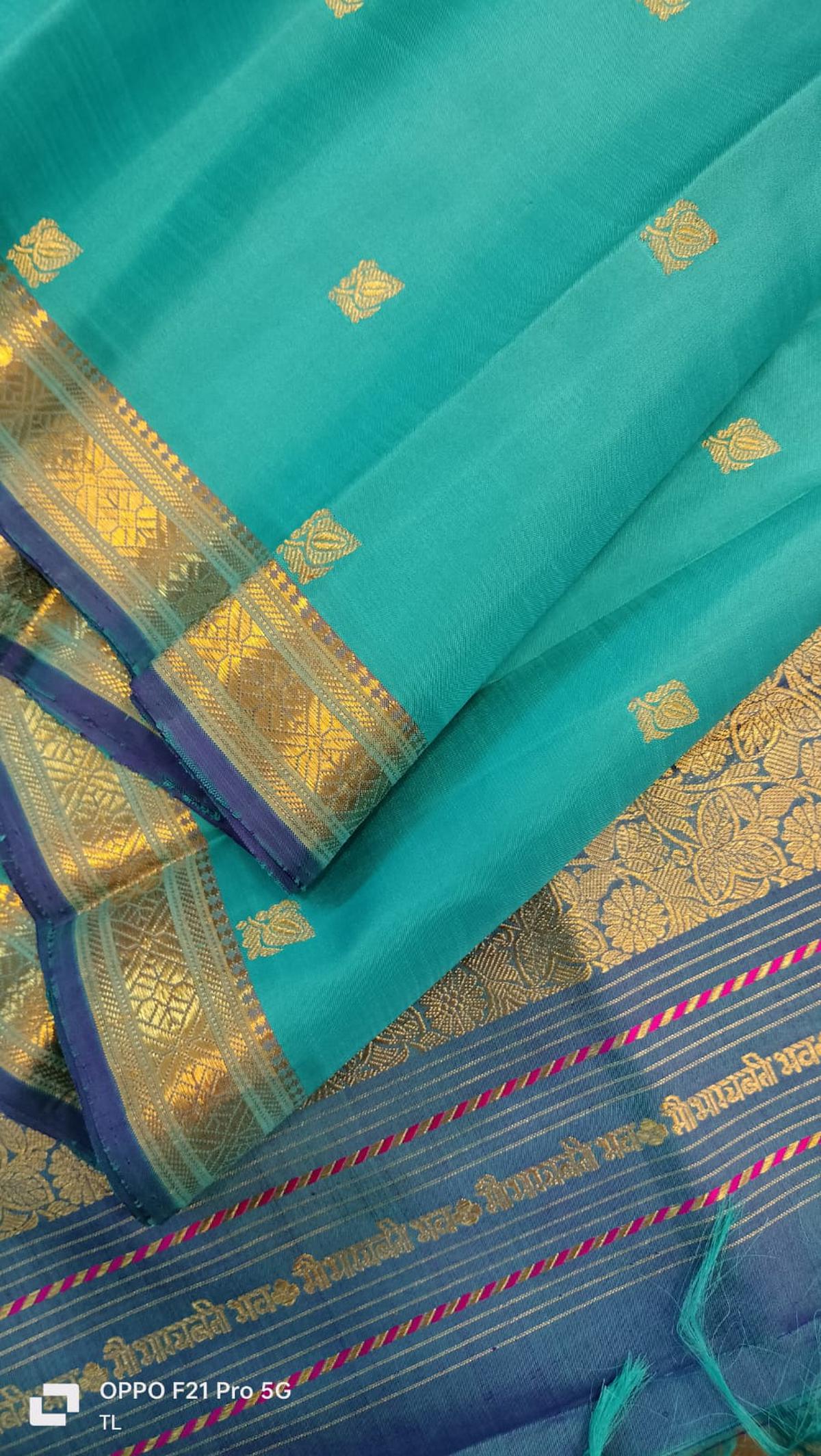 Gharchola saree* Pure Gaji Silk fabric Heavy Kasab Thread embroidery & Hand  Work party wear Gharchola saree Shipping extra Roll Press… | Instagram