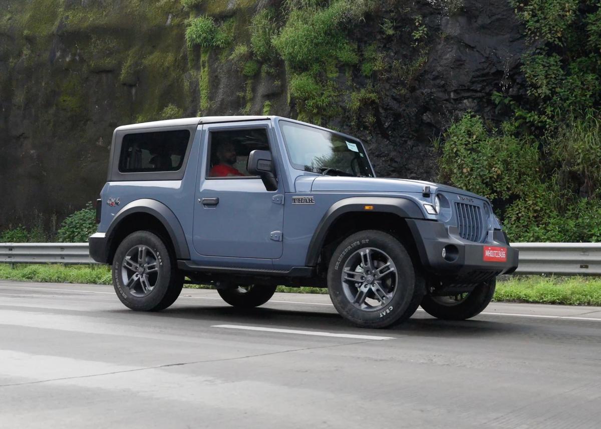 With petrol and diesel options, manual or automatic transmissions, and RWD or 4x4 configurations, the Thar suits both city drives and off-road adventures. With petrol and diesel options, manual or automatic transmissions, and RWD or 4x4 configurations, the Thar suits both city drives and off-road adventures.