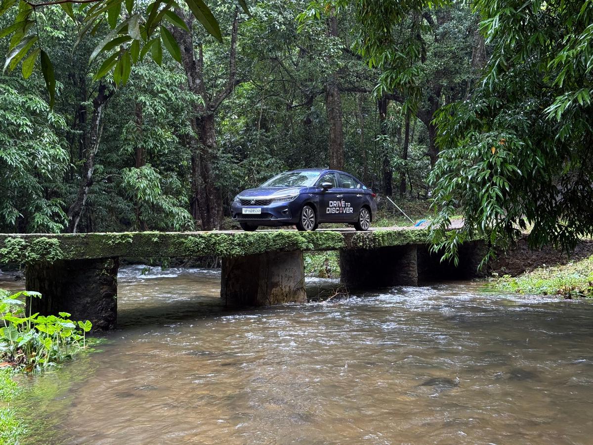 The Amaze’s compact size, light steering, and responsive brakes made it an easy companion. The Amaze’s compact size, light steering, and responsive brakes made it an easy companion.