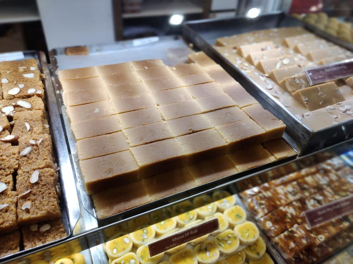 Mysore Pak at Asha Sweets Center 