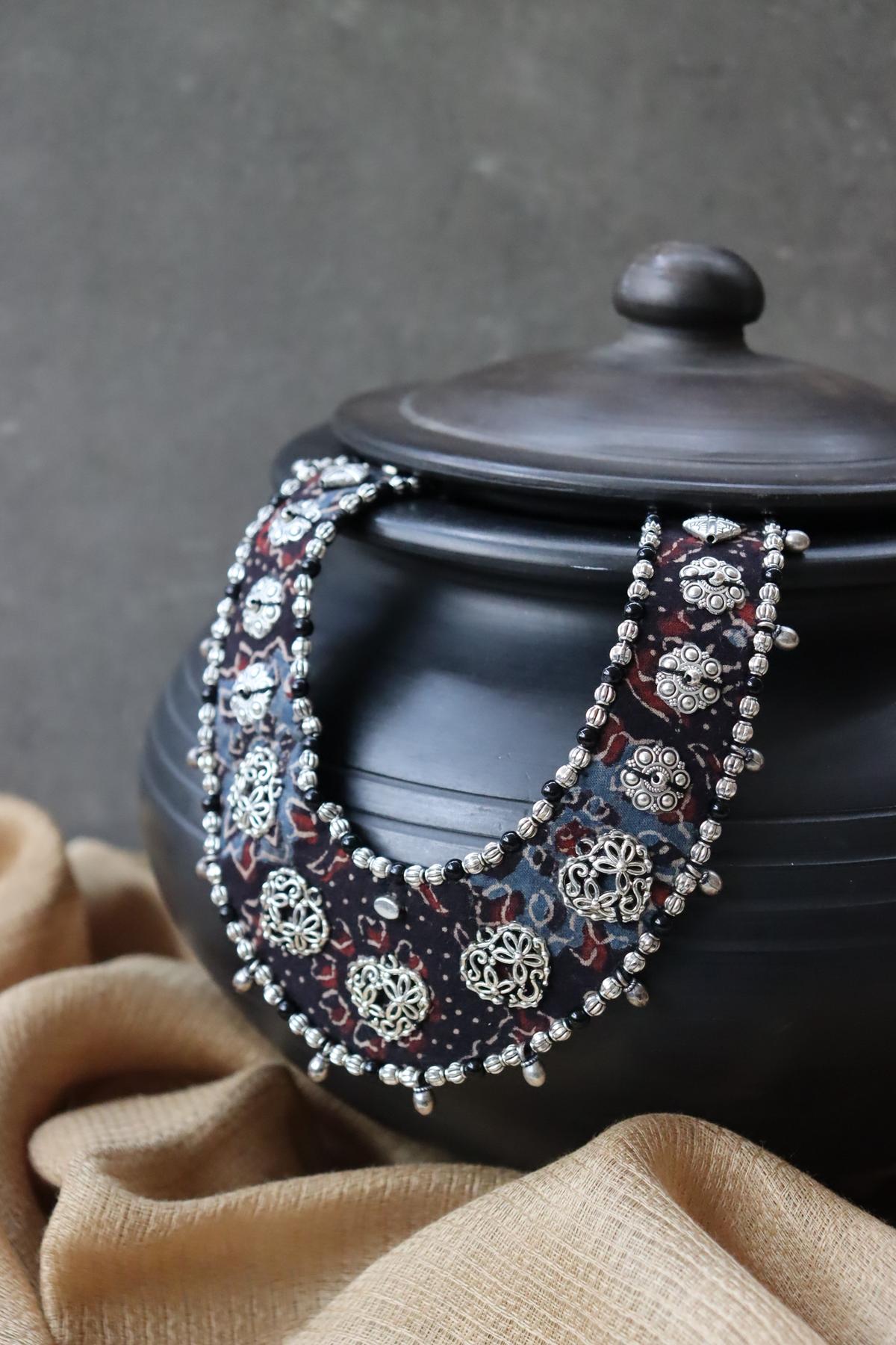 स्टूडियो वाम द्वारा निर्माण