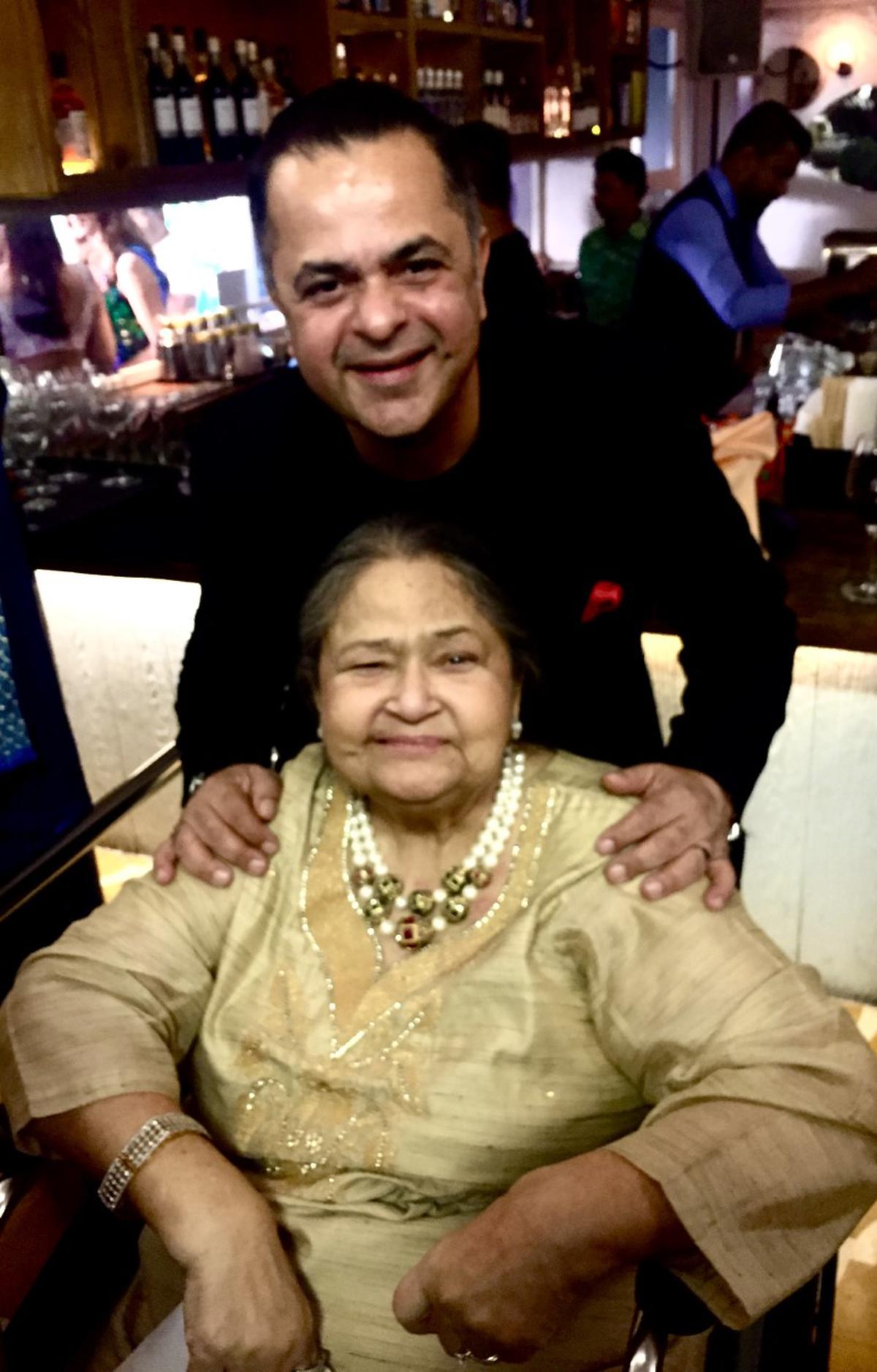 Chef Vicky Ratnani with his late mother Prabha Ratnani