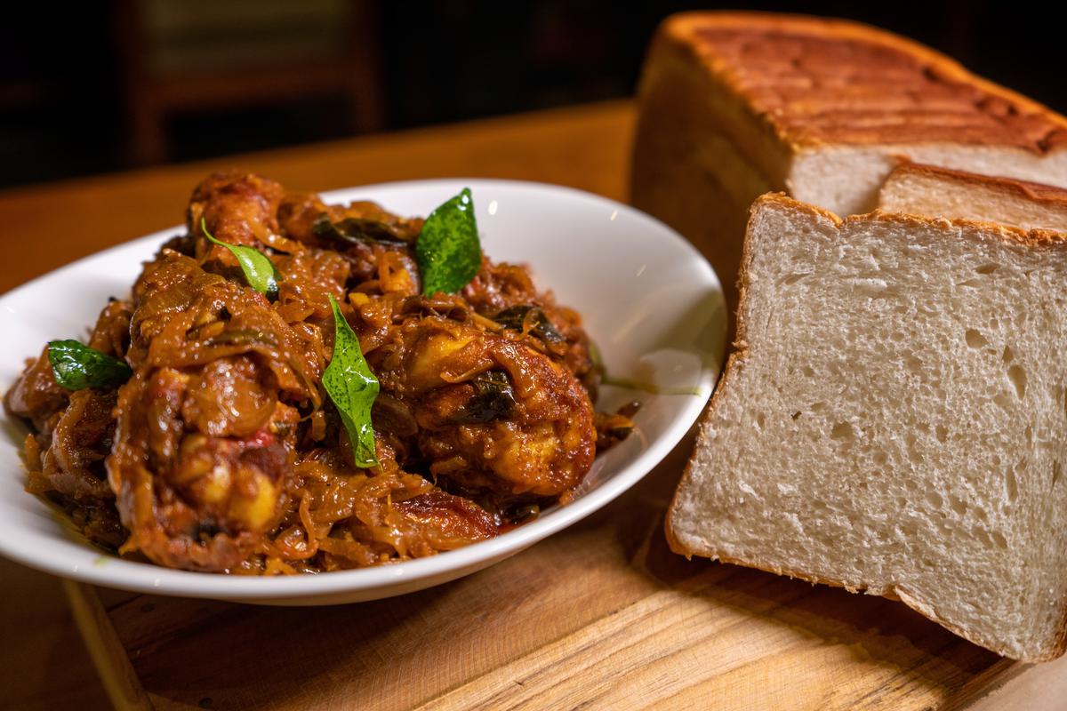 Chicken roast with Borma Bread