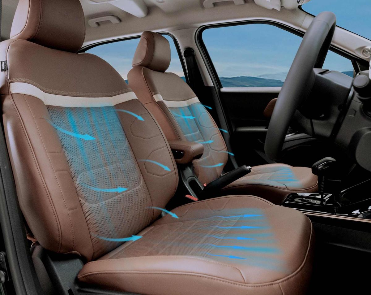  Inside, the Aircross X impresses with a spacious cabin, premium finishes, and flexible five- or seven-seat layouts.