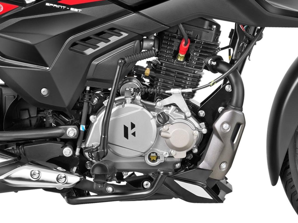 The Glamour X 125 is powered by Hero’s Sprint-EBT engine, delivering 11.4 bhp with smoother power delivery and reduced vibrations for everyday riding.