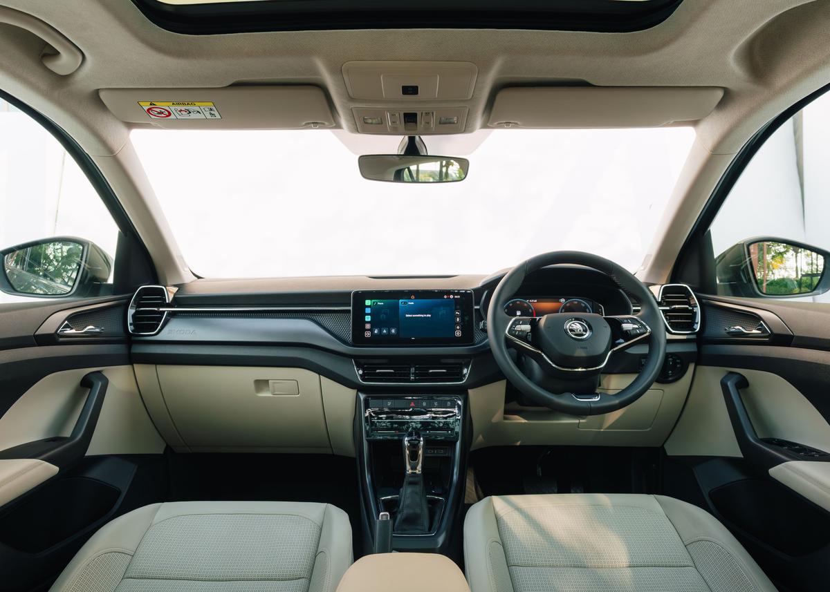 Fully digital cluster and touchscreen infotainment for a tech-forward cabin. Fully digital cluster and touchscreen infotainment for a tech-forward cabin.