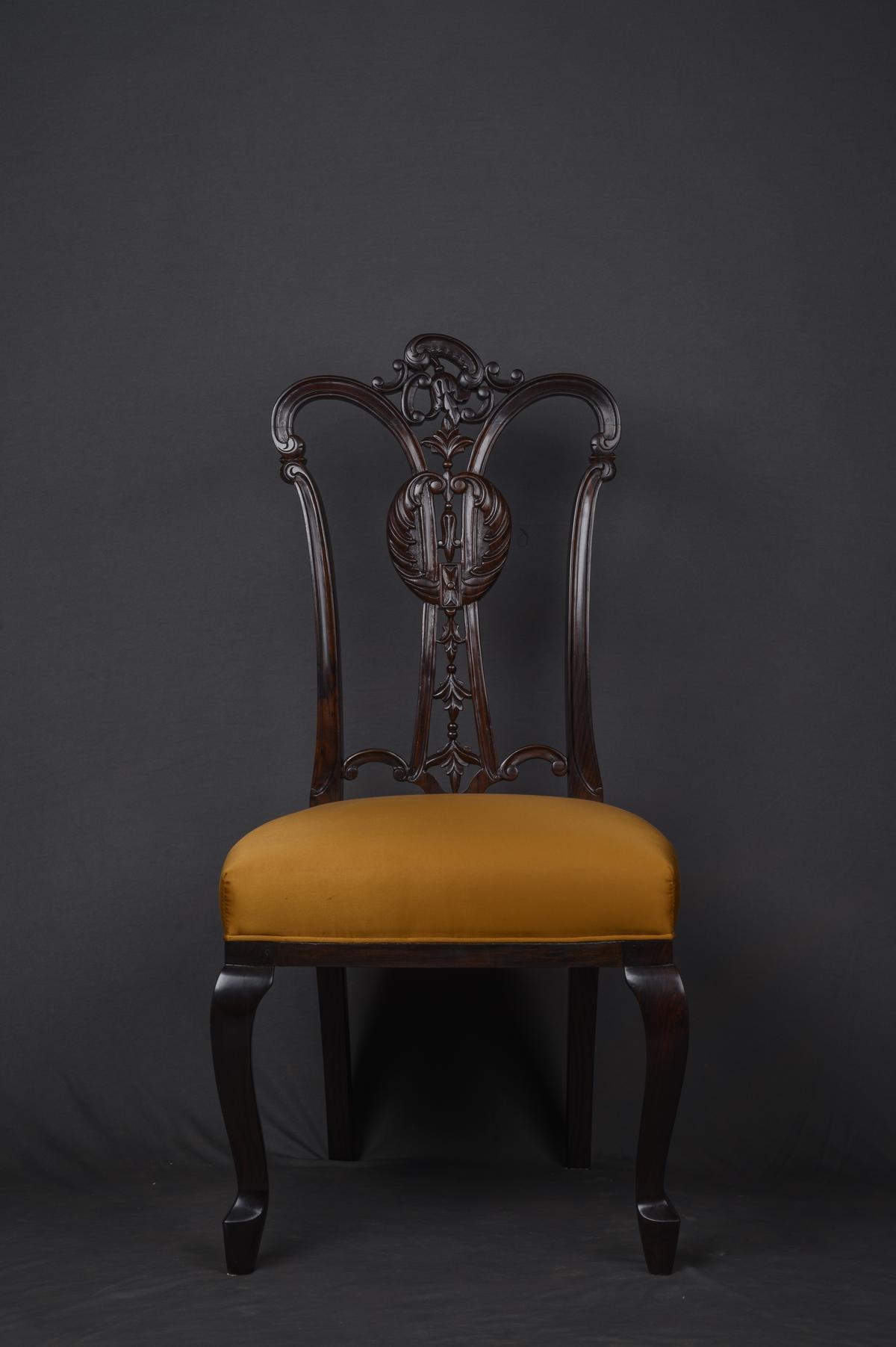 Sedia da pranzo rococò francese Sedia da pranzo rococò francese