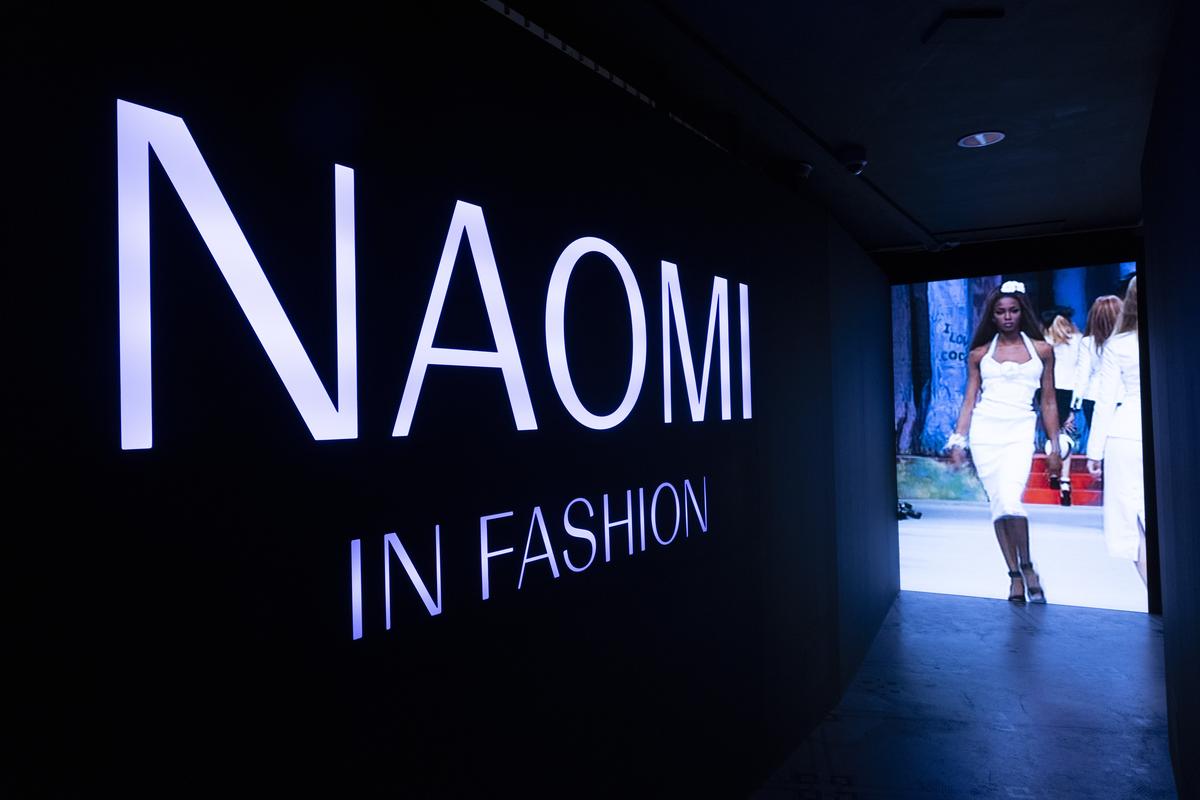 Naomi in Fashion exhibition