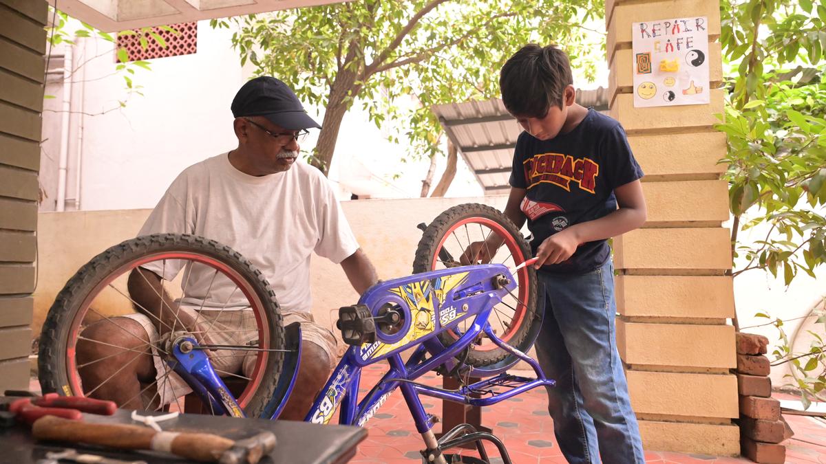 At Chennai’s first repair cafe, children learn to tinker and fix