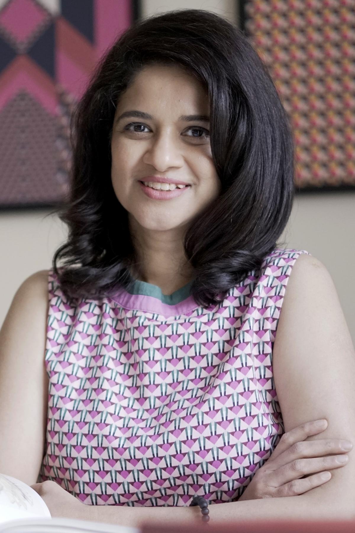 Designer Vino Supraja 