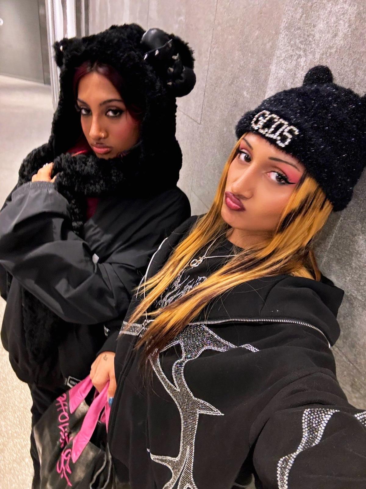 Rhea and her sister Lara  