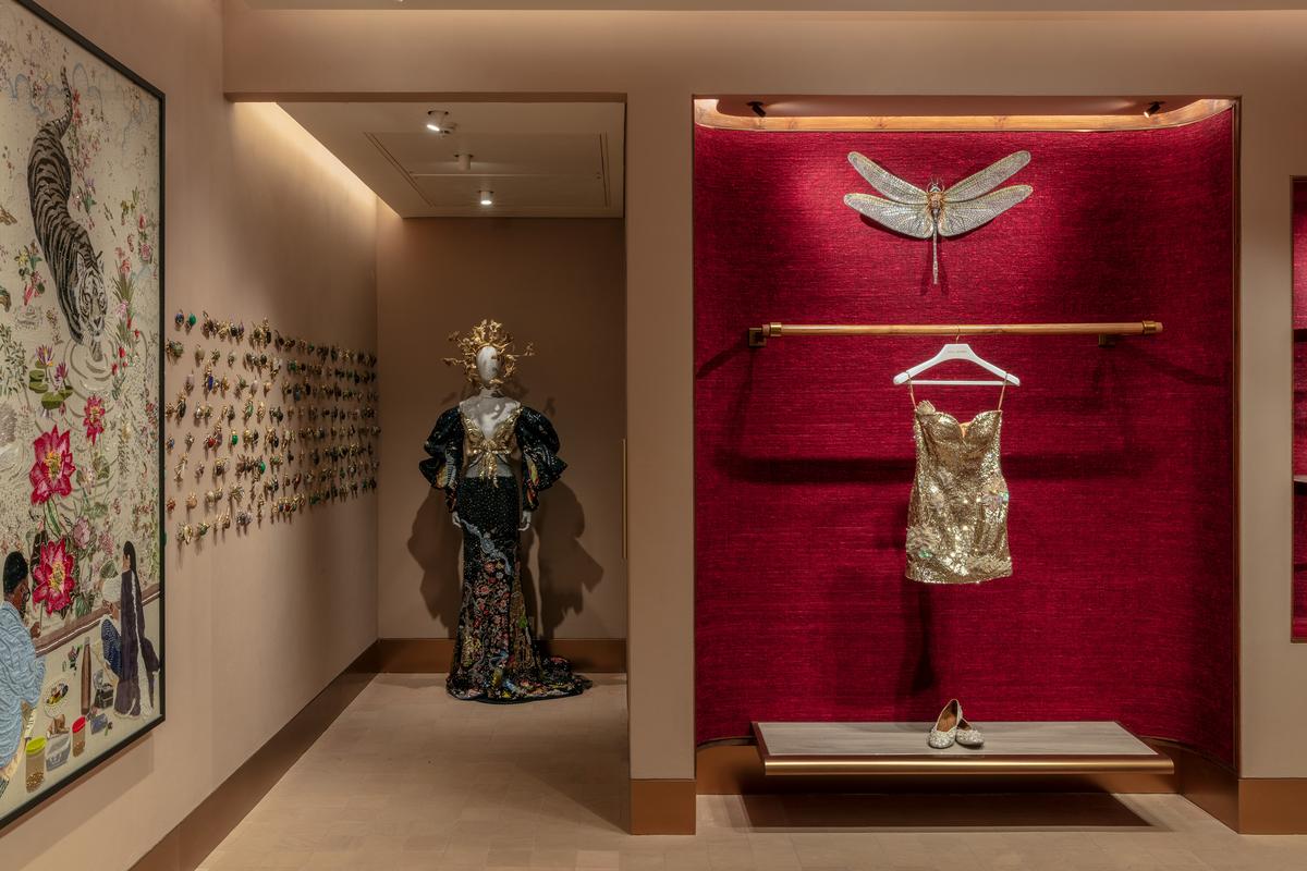 The flagship combines the delicate minutiae of Rahul’s craftsmanship with Rooshad’s nuanced interpretation of it The flagship combines the delicate minutiae of Rahul’s craftsmanship with Rooshad’s nuanced interpretation of it