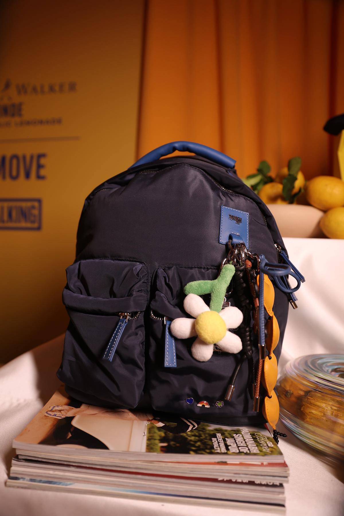 The shoes come packaged inside a padded backpack 