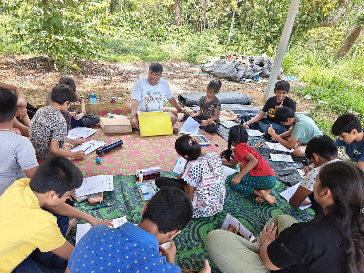 महीने के लिए गतिविधियों की एक श्रृंखला की योजना बनाई गई है महीने के लिए गतिविधियों की एक श्रृंखला की योजना बनाई गई है