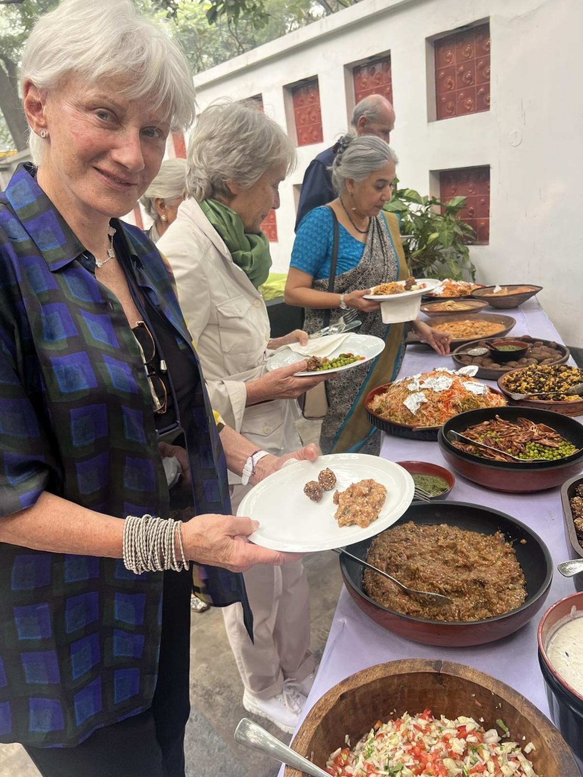 Alfresco buffet luncheon for Parisian friends in the courtyard