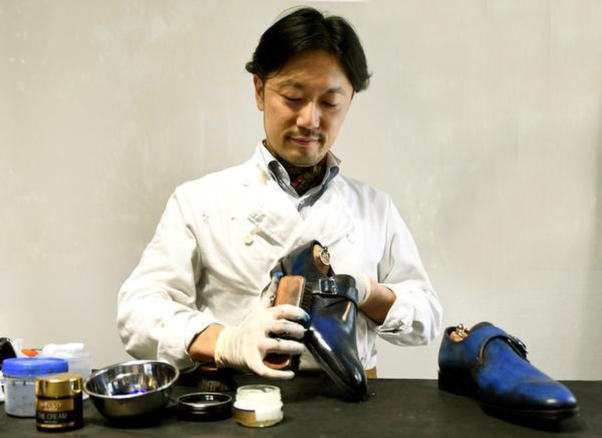Japanese colourist brings patina to Chennai - The Hindu Japanese colourist brings patina to Chennai - The Hindu