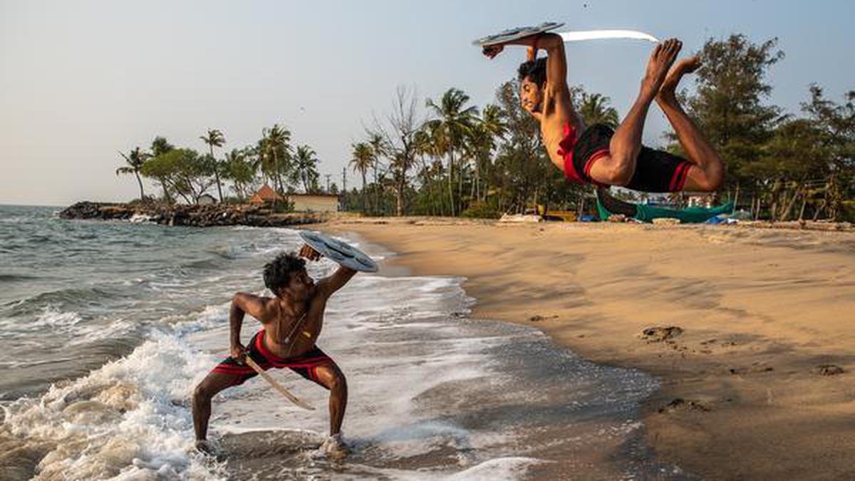 Kalaripayattu gains popularity online – The Hindu