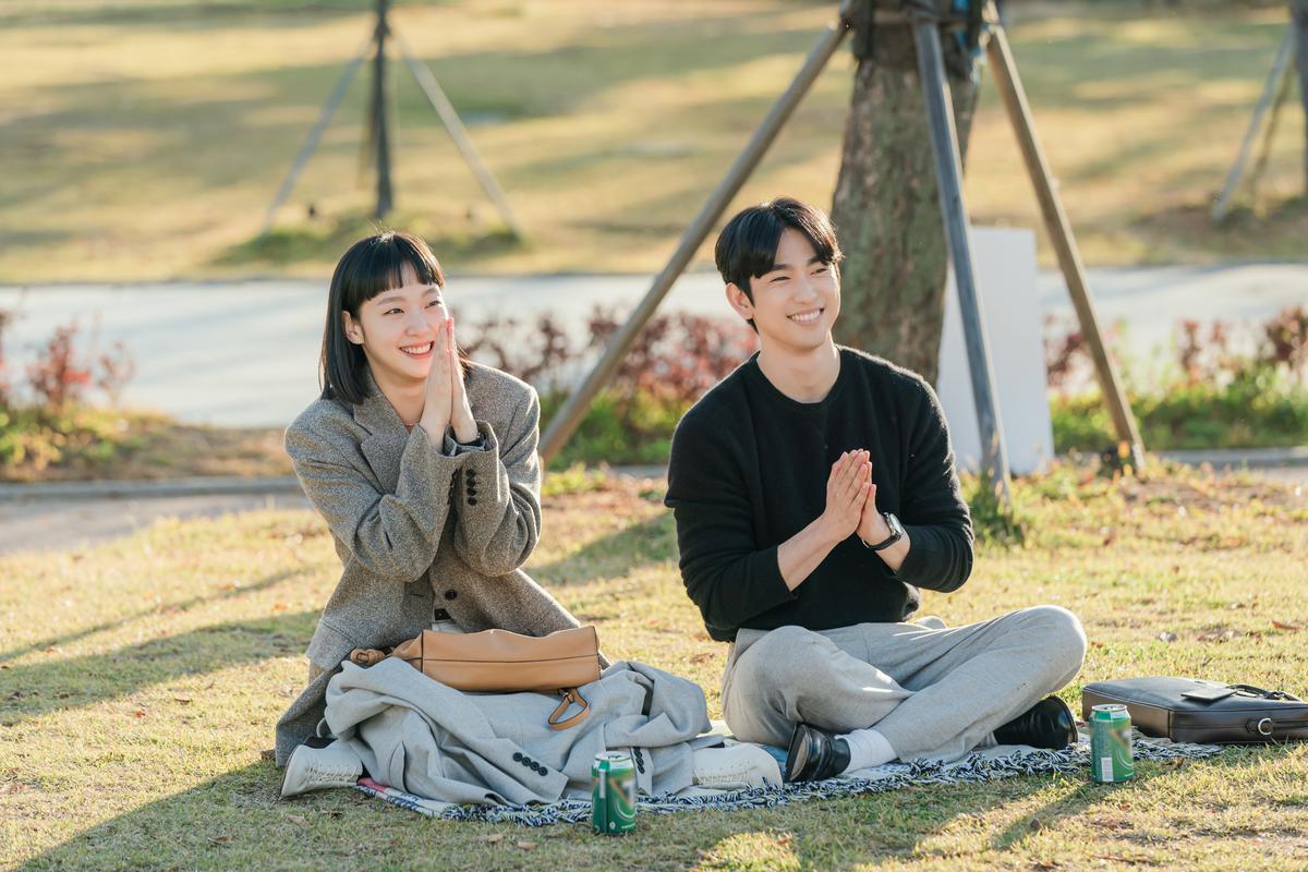 Kim Go-eun and Jinyoung in ‘Yumi’s Cells’ season 2