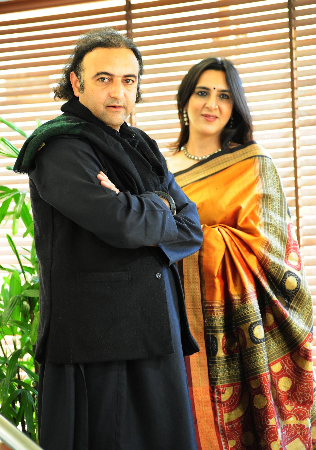 Sukant Deepak en Nagina Bains, mede-oprichters van de Stichting Elsewhere