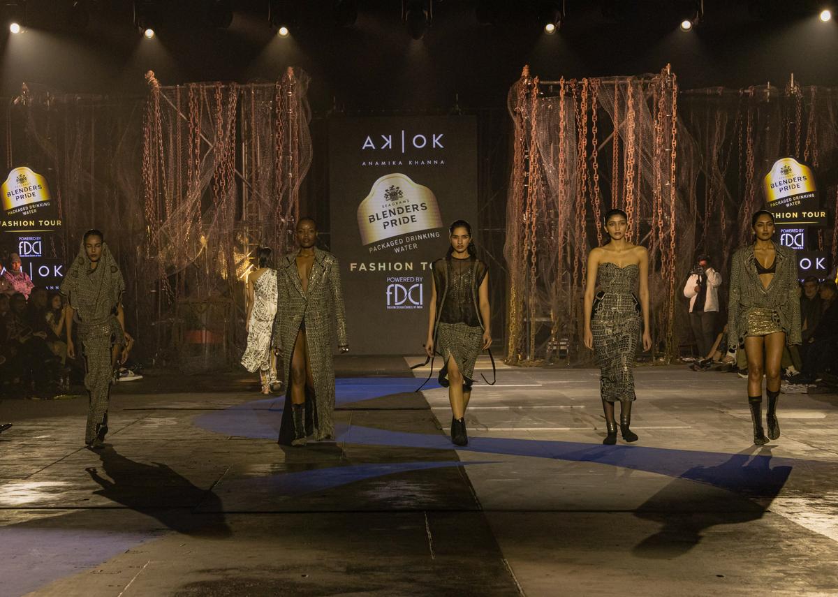 The edition showcases a blend of traditional motifs with heritage elements.