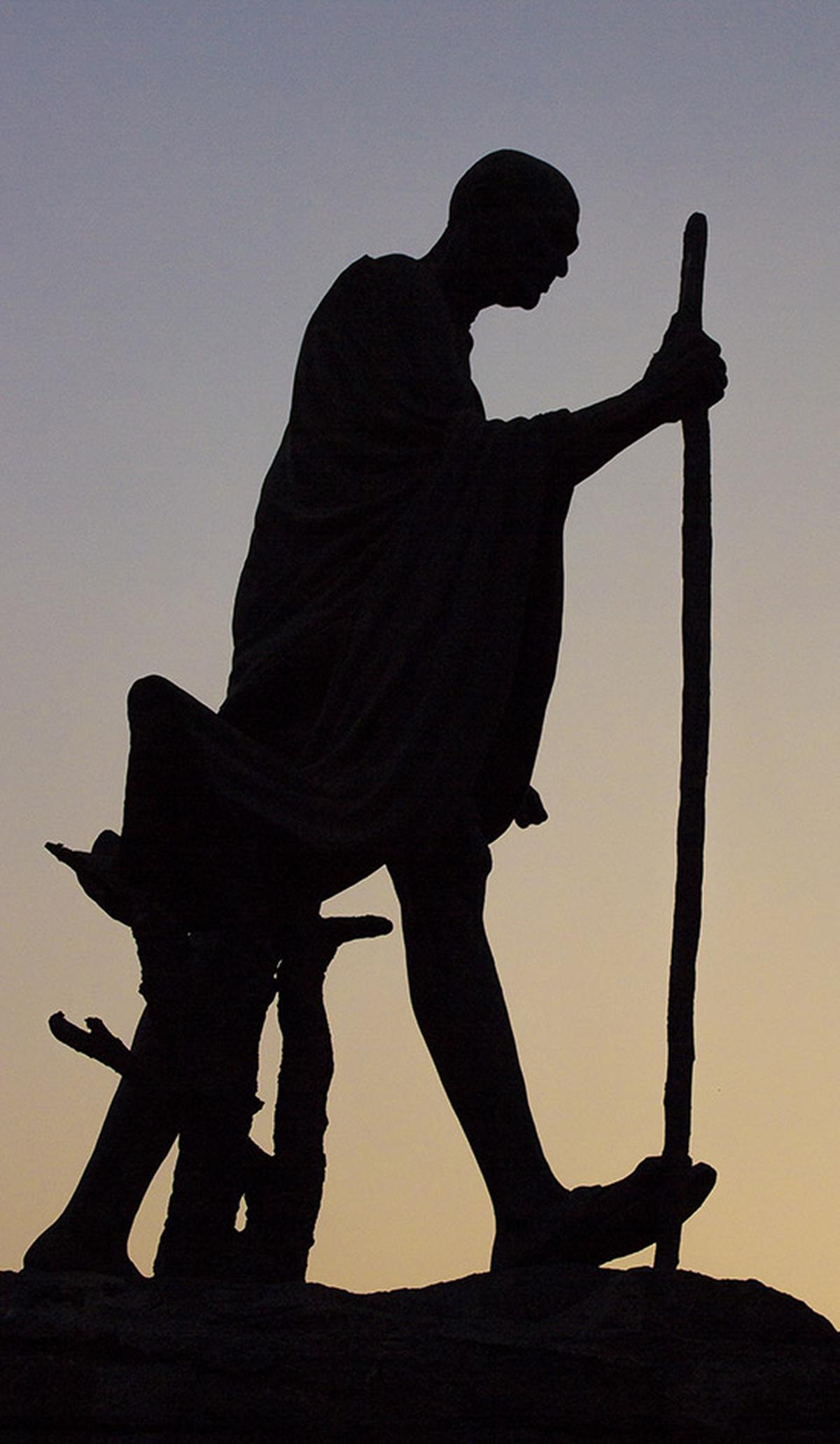The Mahatma’s dandi march statue