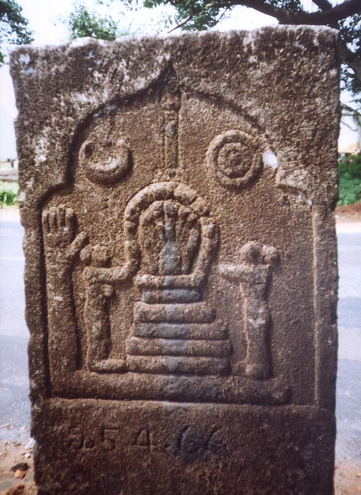 Sati-stone found in Coimbatore 