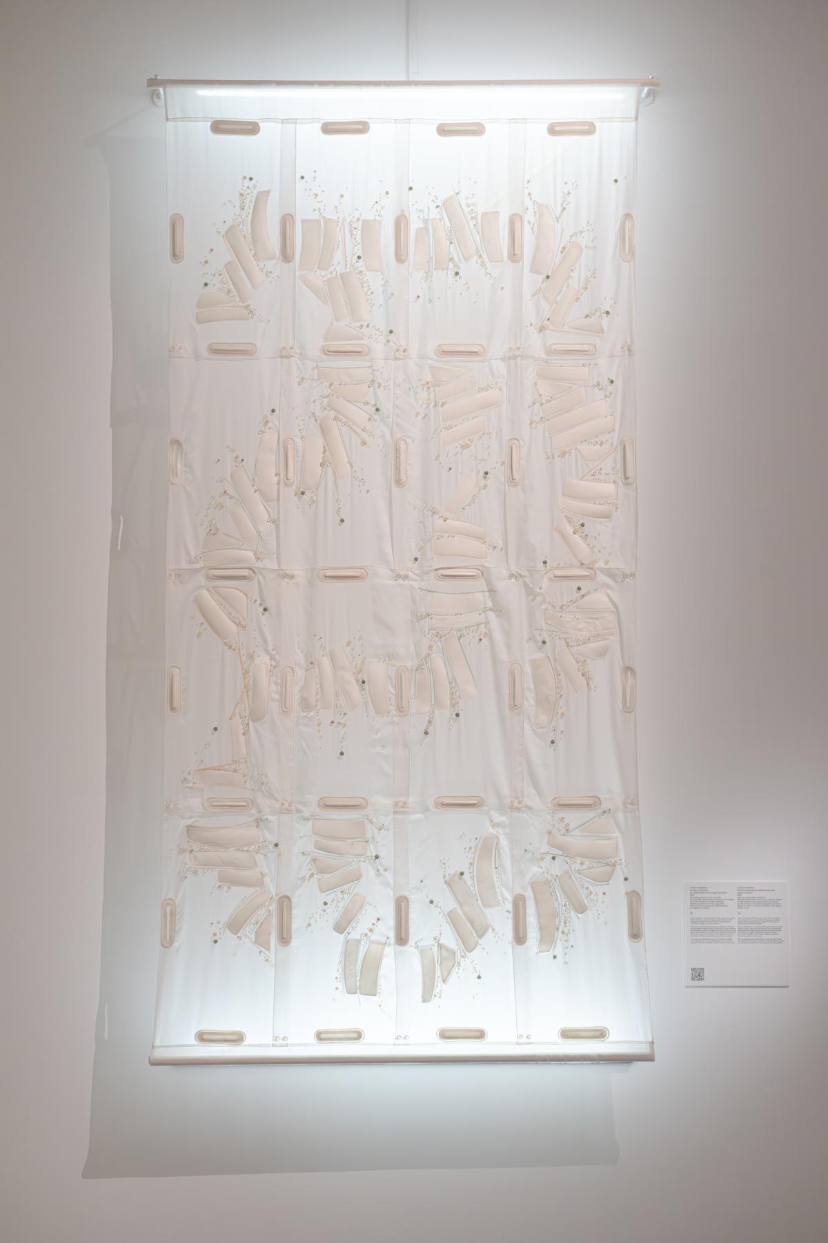 Victoire de Brantes’ Vitraux Brodés Victoire de Brantes’ Vitraux Brodés