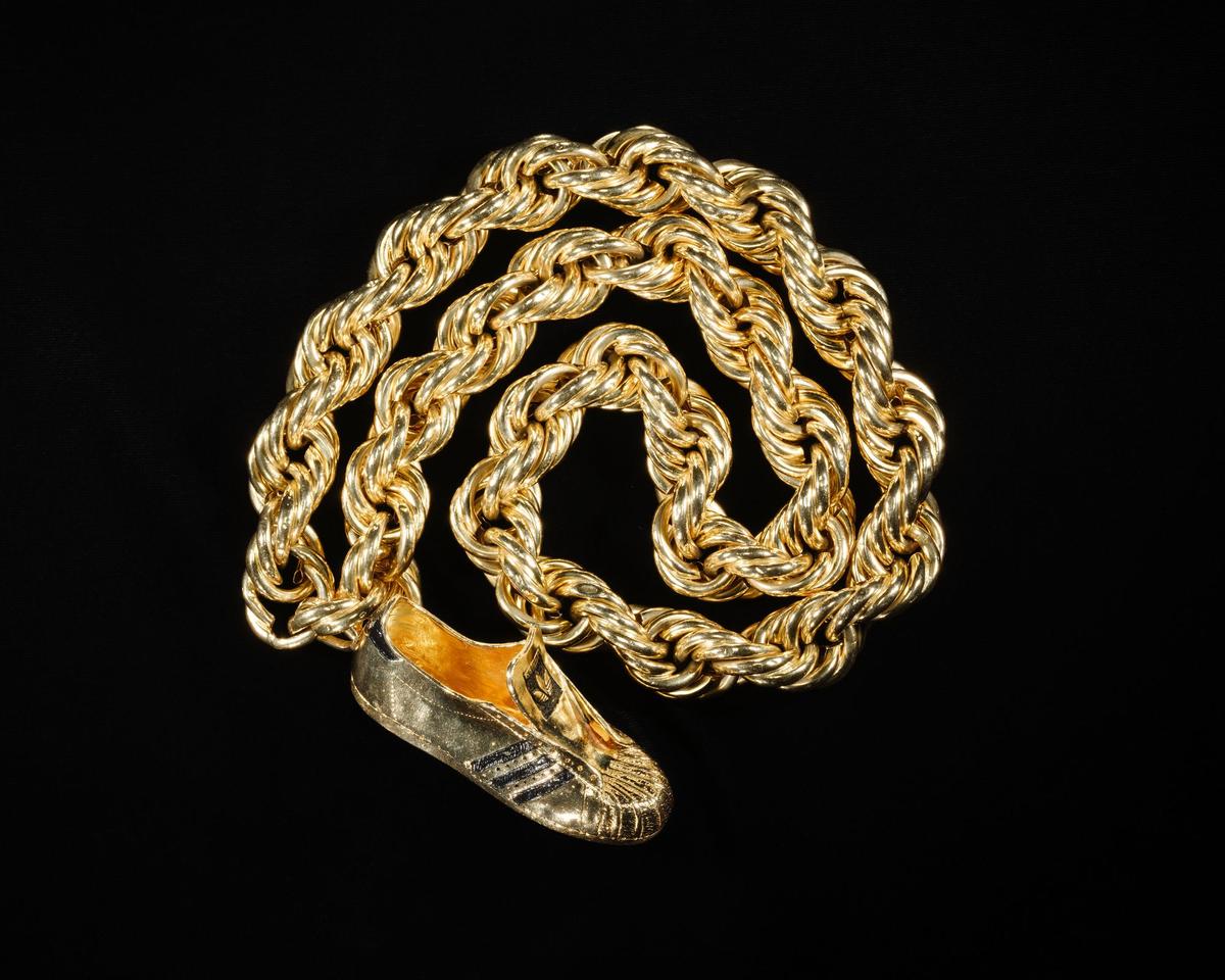 Following Run-DMC’s 1986 song “My Adidas,” Adidas struck a first-of-its-kind endorsement deal with the group, giving each member one of these 14-karat gold sneaker-shaped pendants.