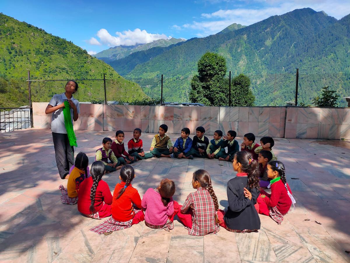 Aashra interacting with children at Thirtan Valley