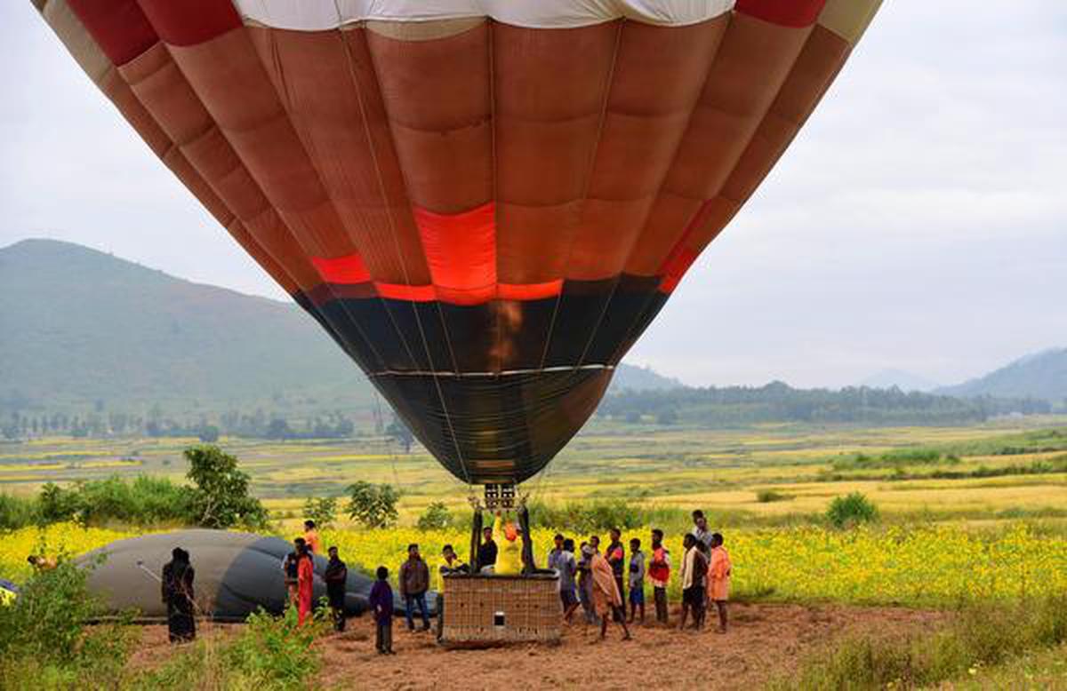 At the Araku Balloon Festival, discover the world from high above the