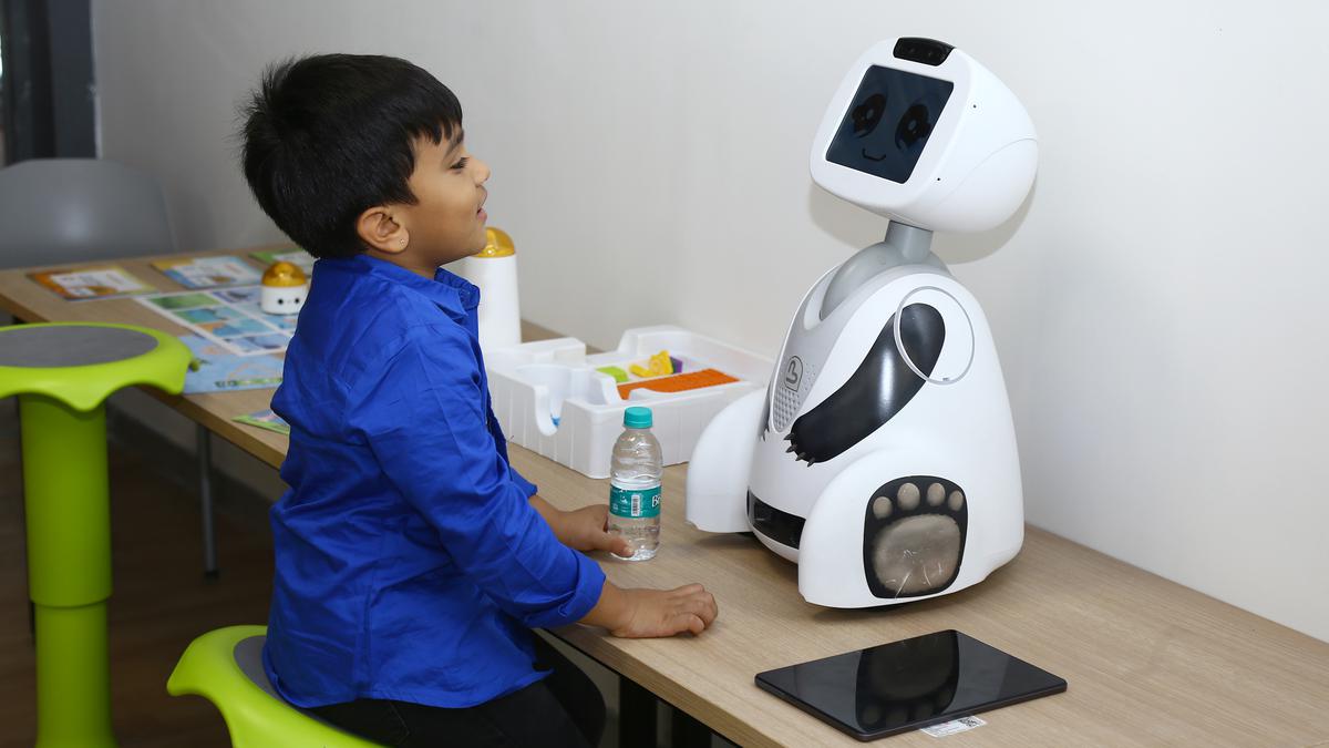 This robot aims to introduce Artificial Intelligence to Chennai’s school-going children