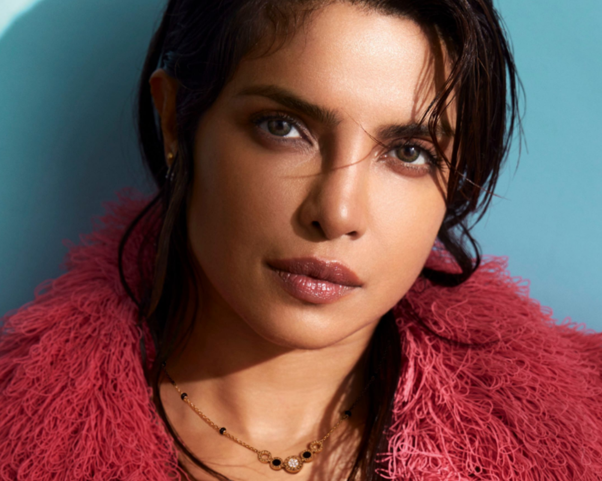 Priyanka Chopra Jonas in Bulgari’s mangalsutra Priyanka Chopra Jonas in Bulgari’s mangalsutra