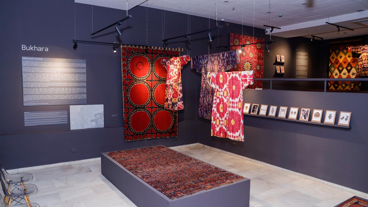 New Delhi | ‘Textiles to bless daughters’: David Housego and Mandeep Nagi’s suzanis on exhibit