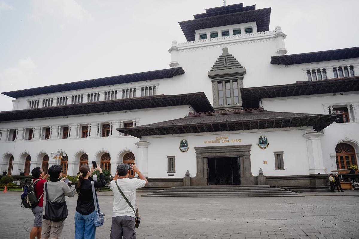 The iconic Gedung Sate building in Bandung