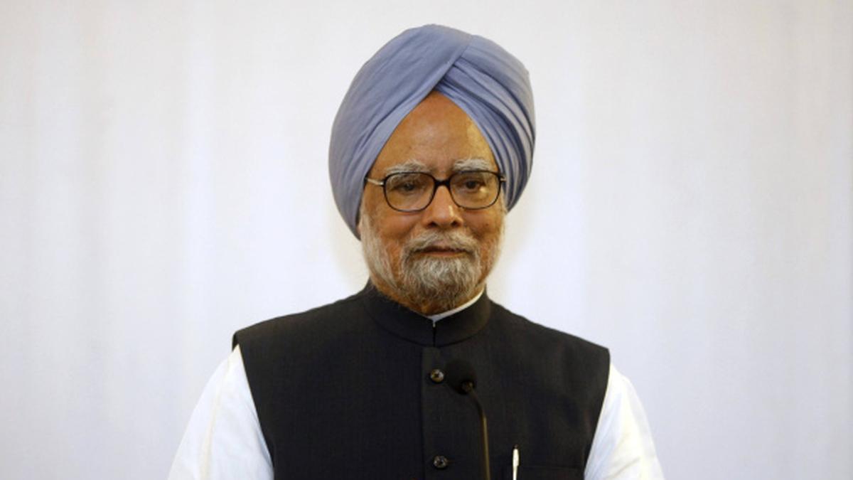 Manmohan Singh accuses PM Modi of ‘lowering dignity of PMO with hate speeches’