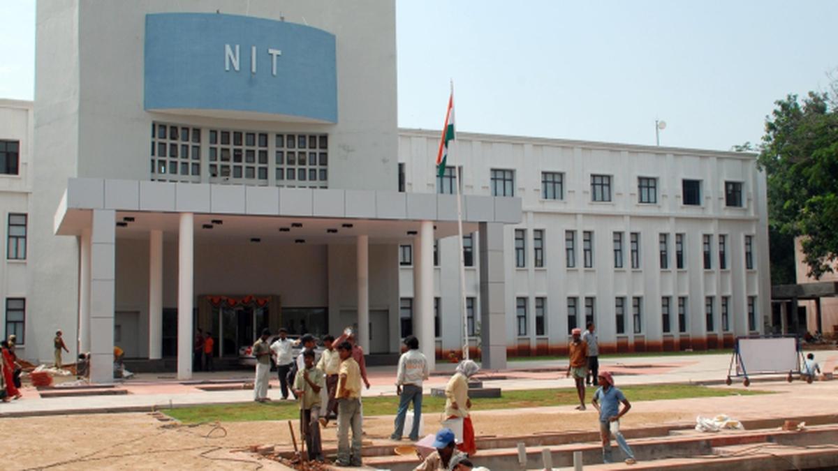 NIT Warangal mired in controversy - The Hindu