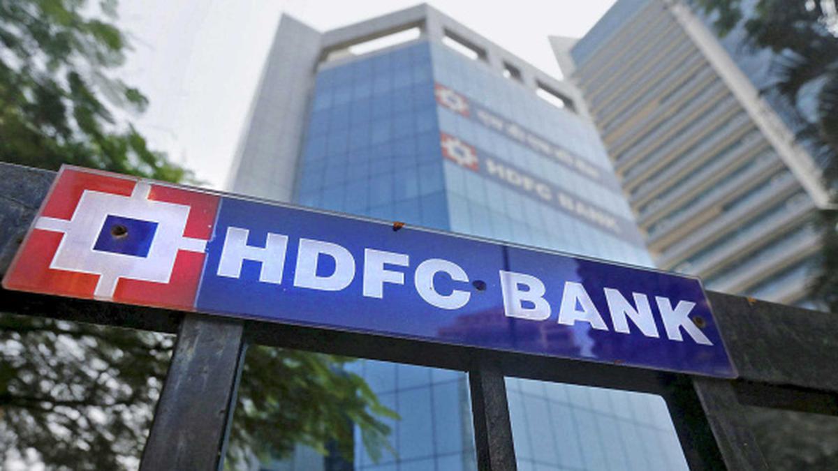 Hdfc Bank Cuts Base Rate To 93 Levels Up With Sbi The Hindu 2505