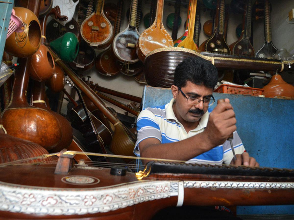 Veena works deals basavanagudi