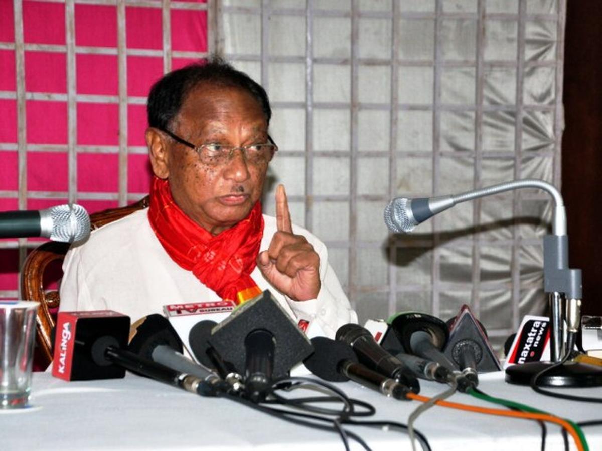 Former Odisha CM Giridhar Gamang resigns from Congress - The Hindu