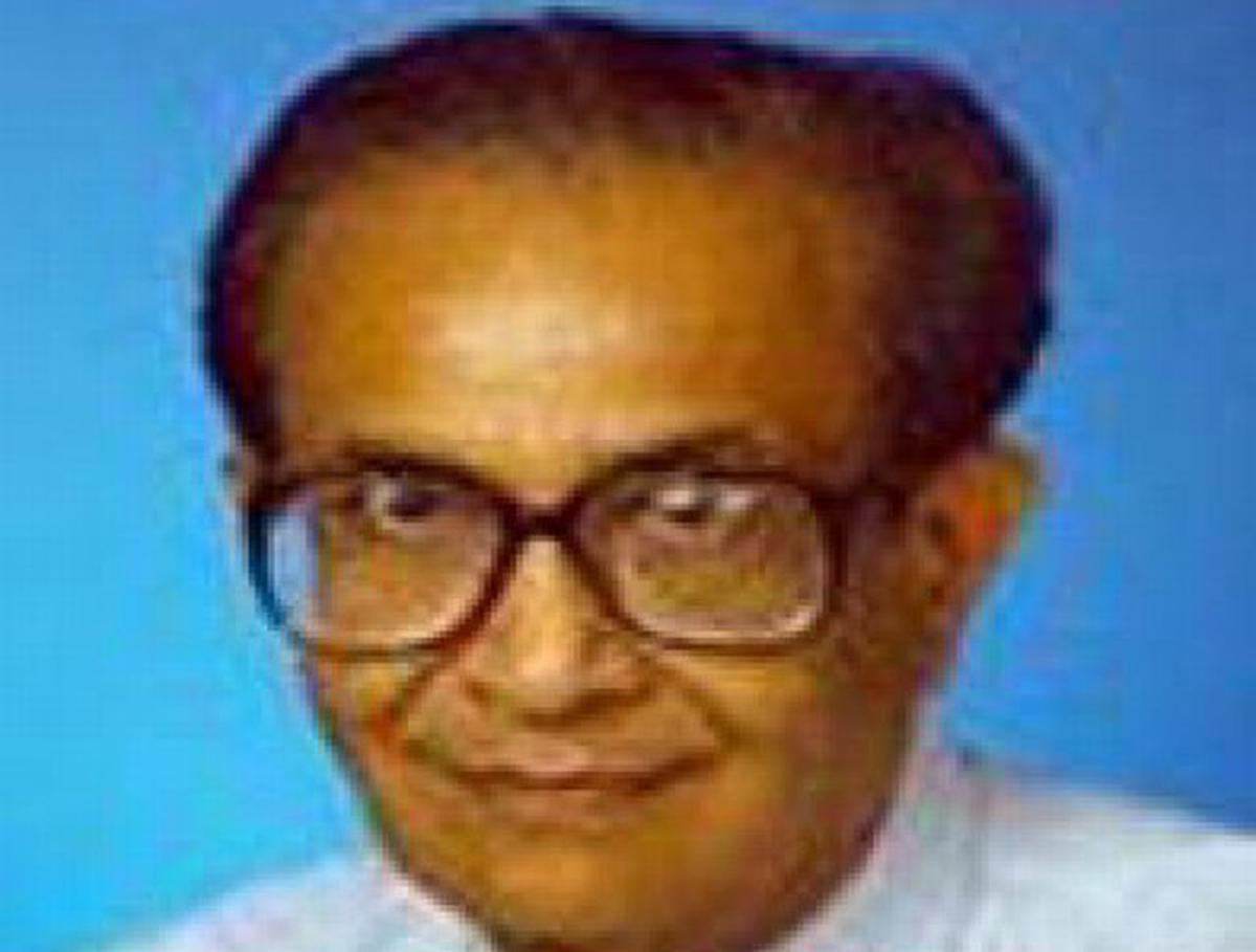Physicist P. Hariharan passes away - The Hindu
