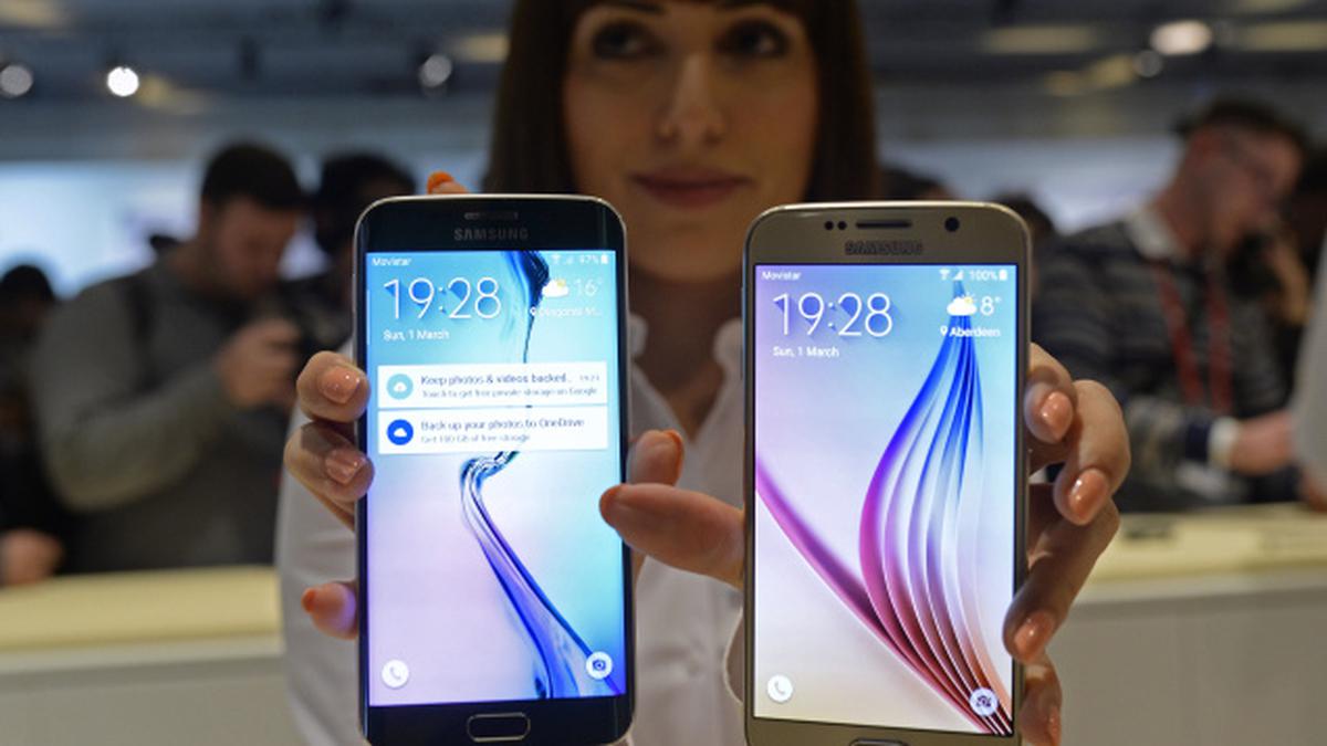 Samsung Unveils Galaxy S6 And S6 Edge The Hindu 7881